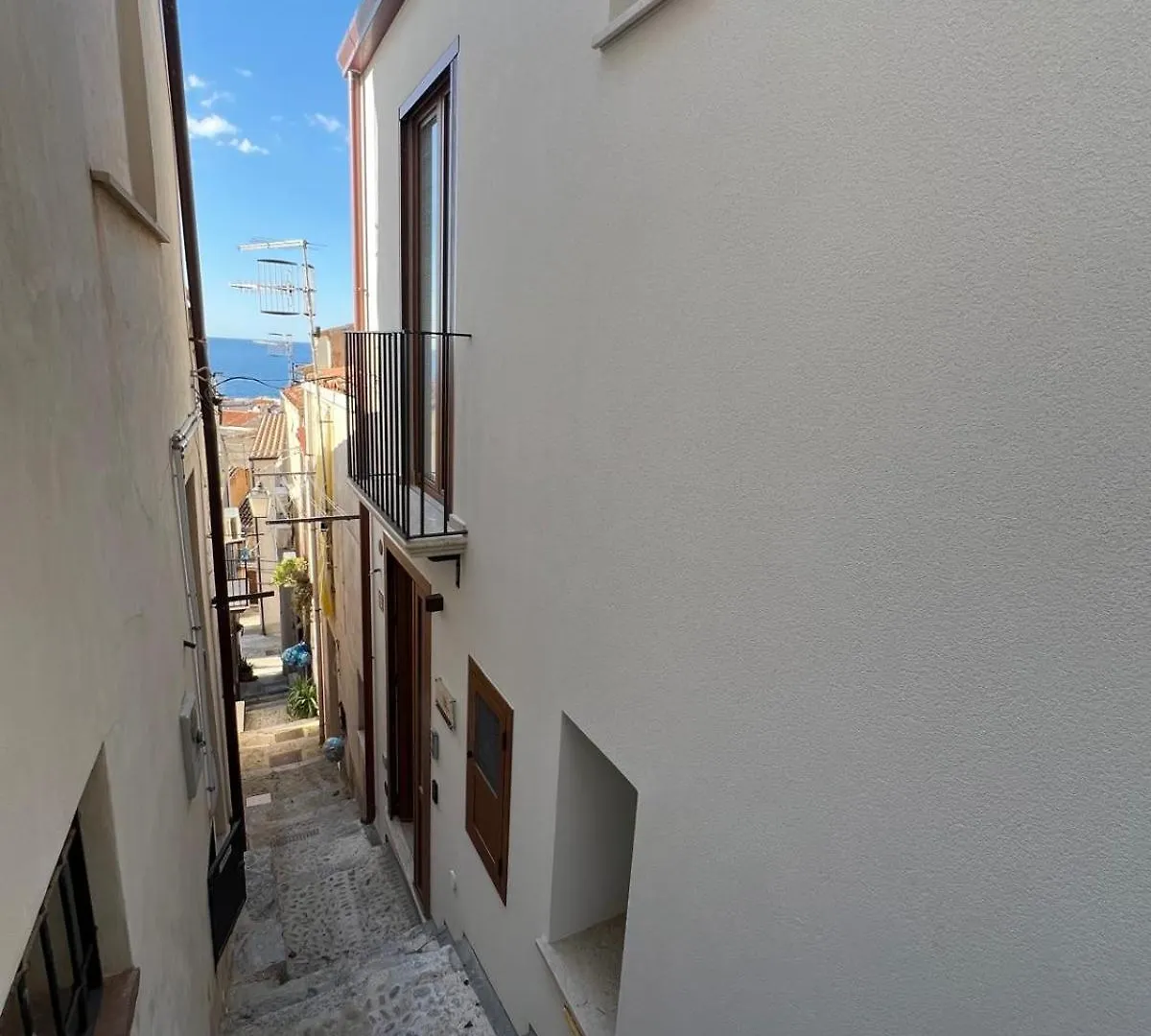 Ad Un Passo Dalla Rocca Luxury Suite Cefalù Olaszország